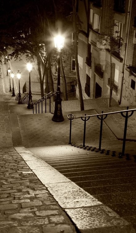 EUGENIO MONTALE, Ho sceso dandoti il braccio